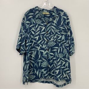 Tommy Bahama Button Up camp Shirt
